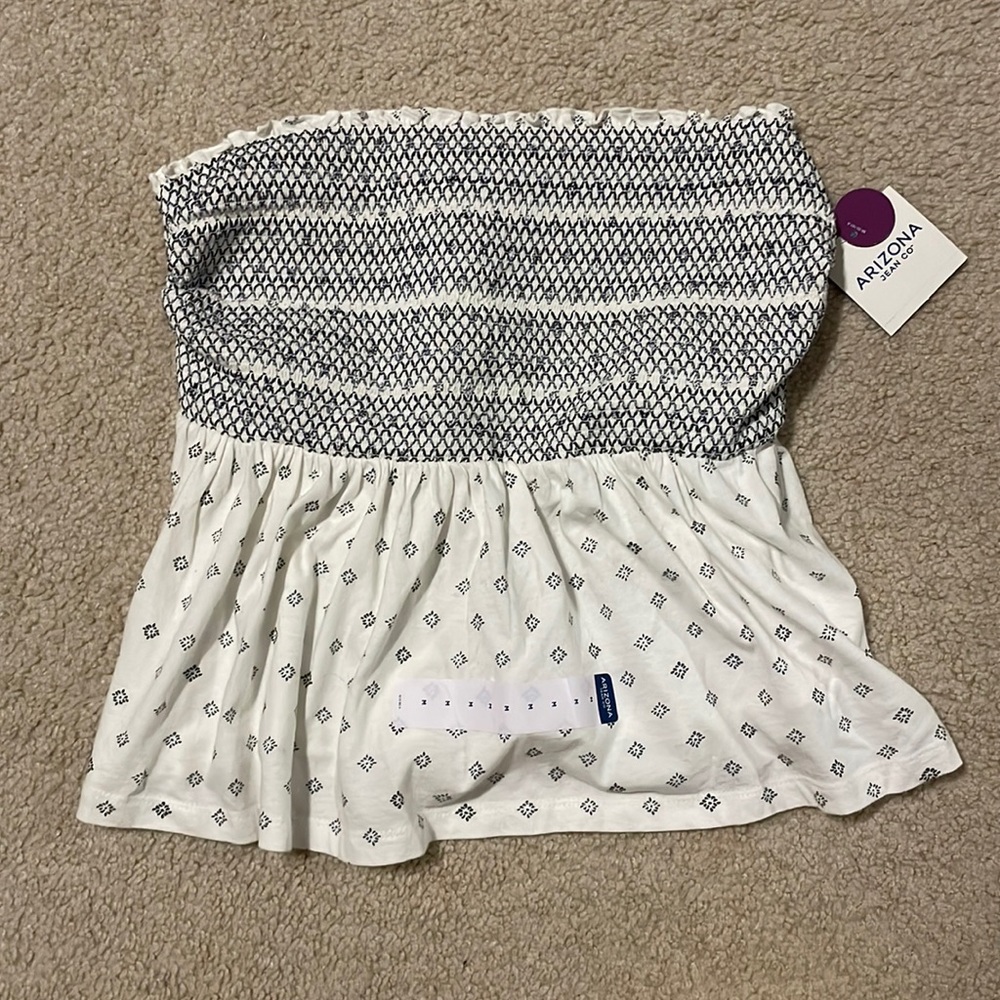 RUFFLE WHITE AND BLUE TUBE TOP